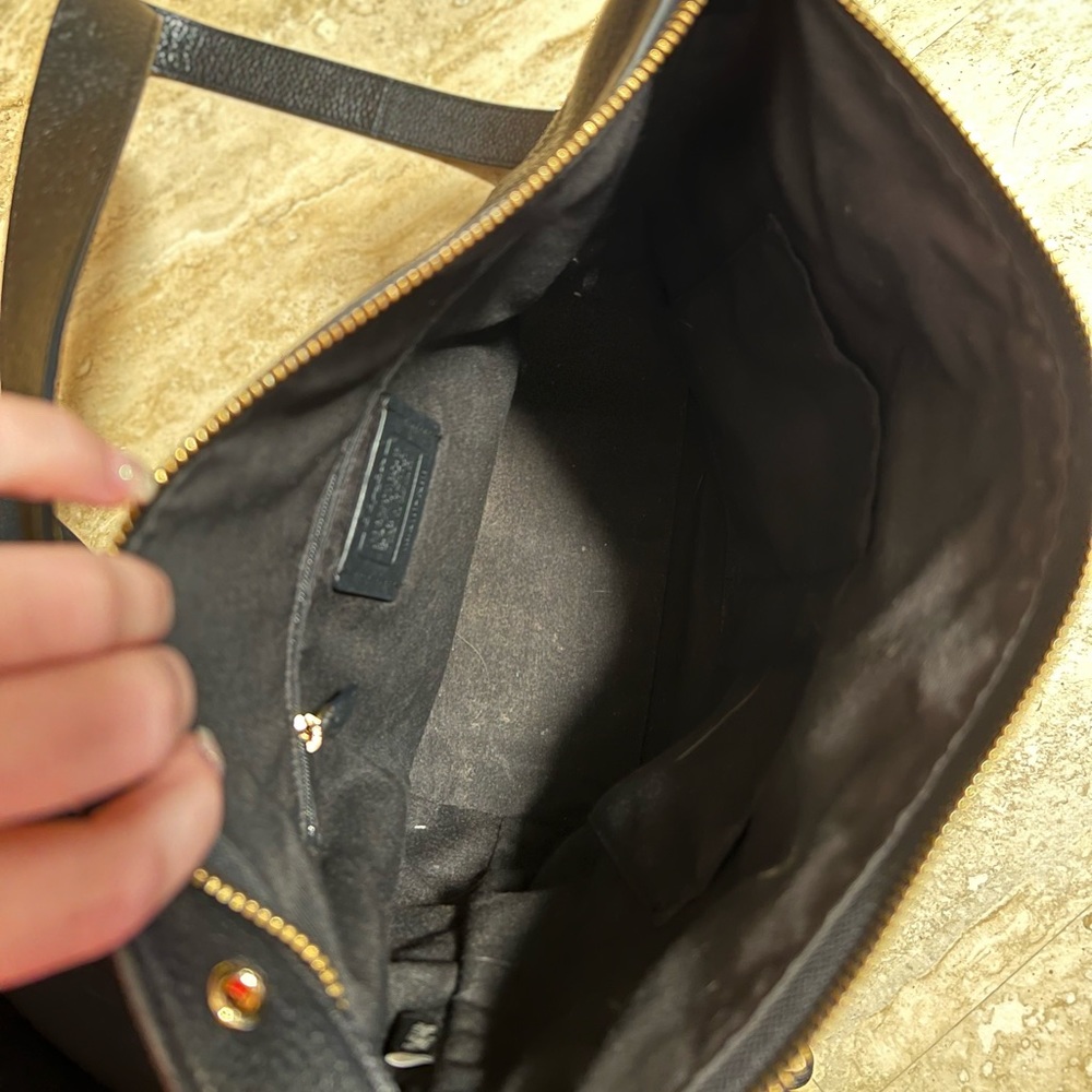 Coach Val crossbody - Picture 6 of 11